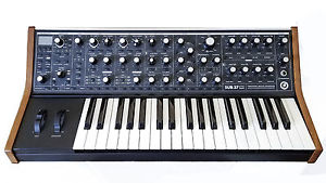 Moog Sub 37 Analog Paraphonic Synthesizer + Moog Pedal PERFECT CONDITION!