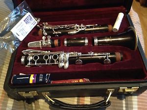 Buffet Crampon E13 B Flat Clarinet