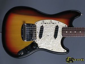 1972 Fender Mustang - 3-tone Sunburst