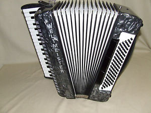 Weltmeister Akkordeon Achat 80 Farbe: Grau mit Koffer NEU