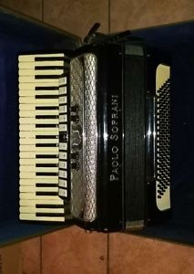 accordion palo.soprani/4/5/hand made reeds ex condition