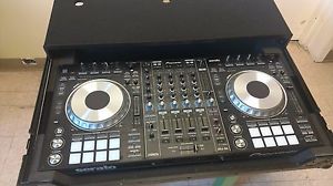 Pioneer DDJSZ2 Controller w/Flight Case (BARELY USED)