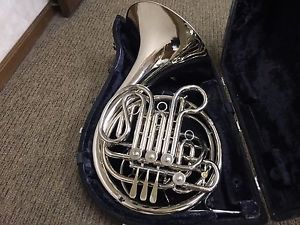 French Horn Holton 179