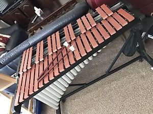 Marimba , Ross R409