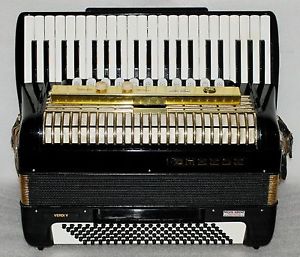Hohner VERDI V 120 BASS Piano Accordion Akkordeon Fisarmonica Very good