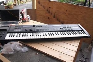 ROLAND JV1000 JV-1000 DIGITAL SYNTHESIZER with Expansion Board.