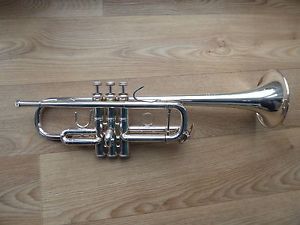 Bach 239GH 25S Large bore C trumpet