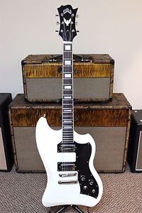 Guild T-Bird ST in Vintage White, Mint Condition w/ Soft Case, FREE S&H in US48