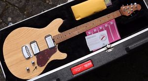 Music Man James Valentine einmaliger Hals  satin natural E-Gitarre Made in USA