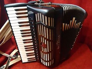 NEW Beltuna Piano Accordion Leader V Double Tone Chamber LMMMH 41 120 Made Italy
