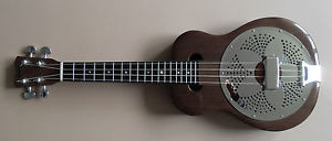 Concert Ukulele, Resonator, Walnut