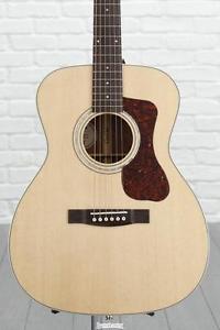 Guild Westerly Collection OM-140E - Natural (Open Box)