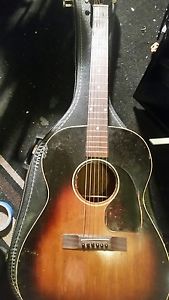 Vintage gibson and case.