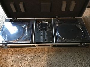 Pro DJ Technics SL-1200MK2 Turntables, Ortofon DJS, Pioneer DJM-909 Mixer, Case