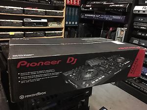 PIONEER XDJ-RX  DJ Controller System with Large 7" LCD //ARMENS//