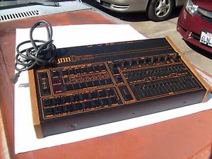 VINTAGE LINN LM-2 DRUM MACHINE serviced with new battery excellent condition