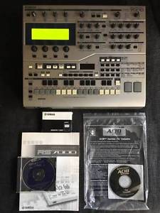 YAMAHA RS-7000 RS7000 MUSIC PRODUCTION STUDIO Sequencer Rhythm machine Mint Used