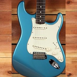 FENDER 2003 CLASSIC SERIES 60s Stratocaster Lake Placid Blue Sweet Strat 7487