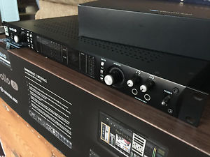 Universal Audio Apollo 8 QUAD 18x24 Thunderbolt 2 Audio Interface with UAD DSP