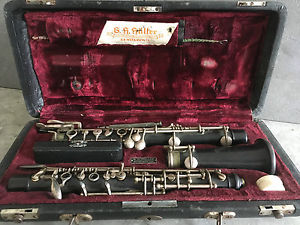 OBOE aus 1943 G.H. Hüller Holzblasinstrumente Patina Koffer