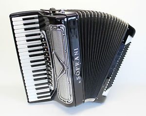 AKKORDEON v. Soprani IV 120 m. kräftigem Musetteklang u. 3 Jahren Gewährleistung