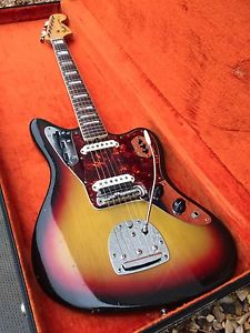 Fender Jaguar 1972 in Sunburst