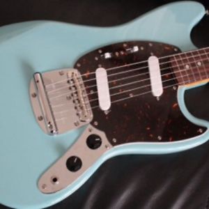 Excellent! Fender Japan Exclusive Classic 70s Mustang Guitar Light Blue 2016