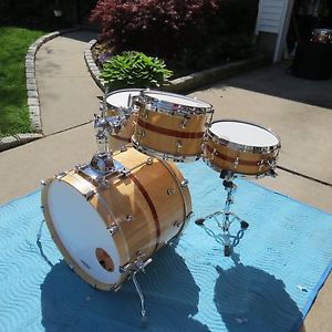STAVE DRUM SET  MAPLEWOOD  4 PIECE