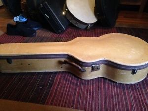 VINTAGE 50's GRETSCH TWEED GUITAR CASE..