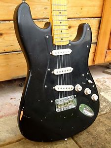 DY Guitars David Gilmour Black Strat  tribute relic guitar