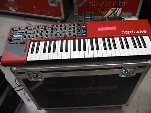 Clavia Nord Wave 49-Key sample-playback virtual analog Synth with flight case