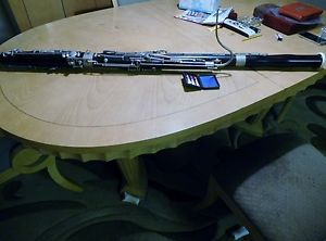 Fox Bassoon w/Case - Metronone - Reeds