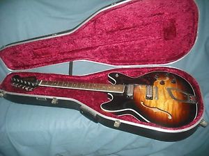 Hagstrom Sweden,Original,Vintage 1965 Viking,Sunburst. With hard case. Not RI