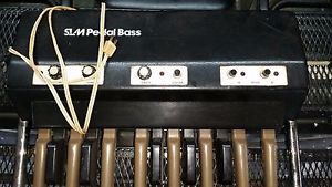 SLM P-700 Pedal Bass