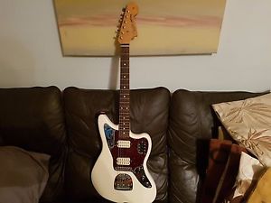 Fender Jaguar White cream, Electric Guitar with Case