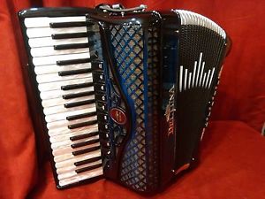 NEW Beltuna Piano Accordion Studio IV Shadow Blue LMMM 37 96 Made in Italy