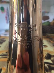 Trombon Bach 42 G Campana De Cobre Y Vara Ligera (año 86) ELKHART EEUU