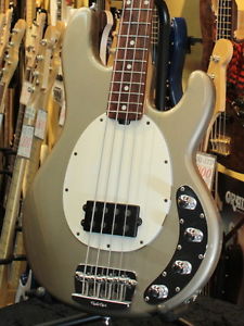 MUSIC MAN StingRay 4 SLV / R, Electric bass guitar, RARE!!! y1047