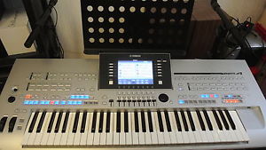 Keyboard Yamaha Tyros 4