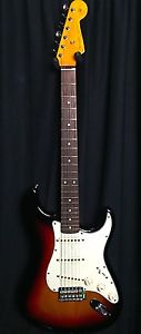 Fender Classic Series '60s Stratocaster Lacquer w/ original Tweed Hardshell Case