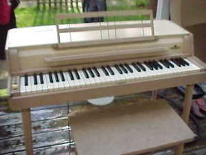 wurlitzer electric piano 120---vintage wurlitzer portable electric piano 120-USA