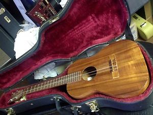 Kamaka Vintage Baritone UKE Ukulele 60s/70s