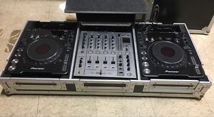 pioneer cdj 1000 mk3 and pioneer djm 700 mixer