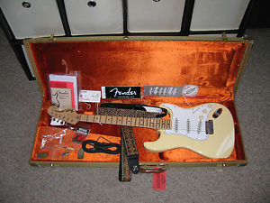 fender yngwie malmsteen stratocaster