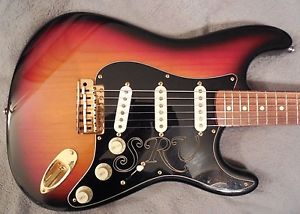 SRV STEVIE RAY VAUGHAN FENDER STRATOCASTER GUITAR 1997 BEAUTIFUL CONDITION (#1)