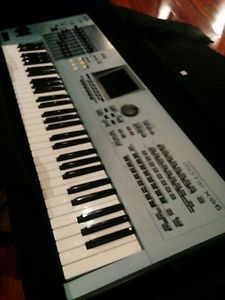 Yamaha MOTIF XS6 Keyboard Synthesizer