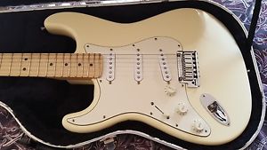 Left Handed Fender Stratocaster USA with Bareknuckle Sinner Set