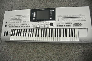 YAMAHA Tyros 3 Keyboard mit EURO PACK in sehr gutem Zustand vom Fachhandel!