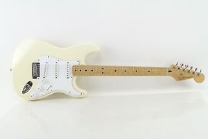 Fender Stratocaster SN. MN9333921 6 String Right Handed Electric Guitar
