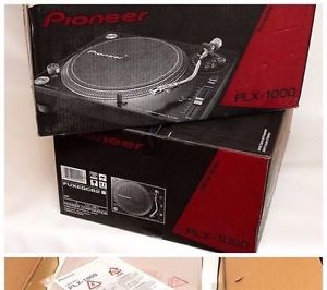 2 Pioneer Plx-1000, Mixars Duo, 2 Shure MM-7 Needles, and 2 Serato Control Vinyl
